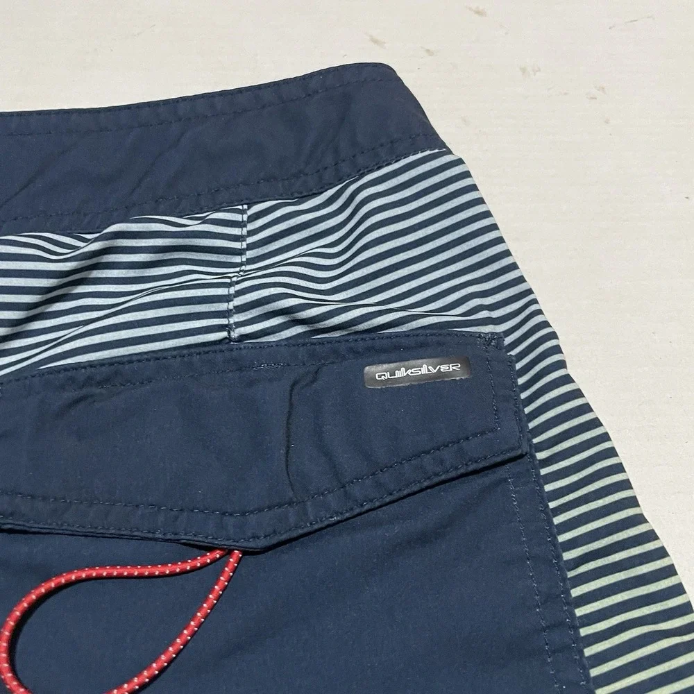Quiksilver Highline Surfsilk Board Shorts Men's Size 29 X 9 Striped Swim